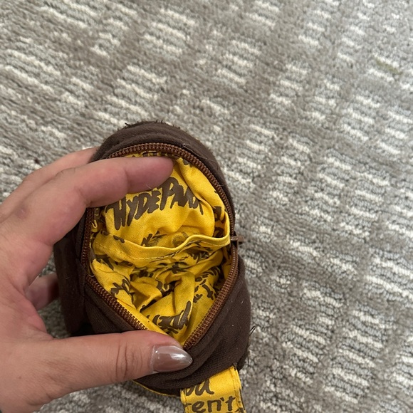 Hyde Park | You’re not invited bag chain - Picture 2 of 2